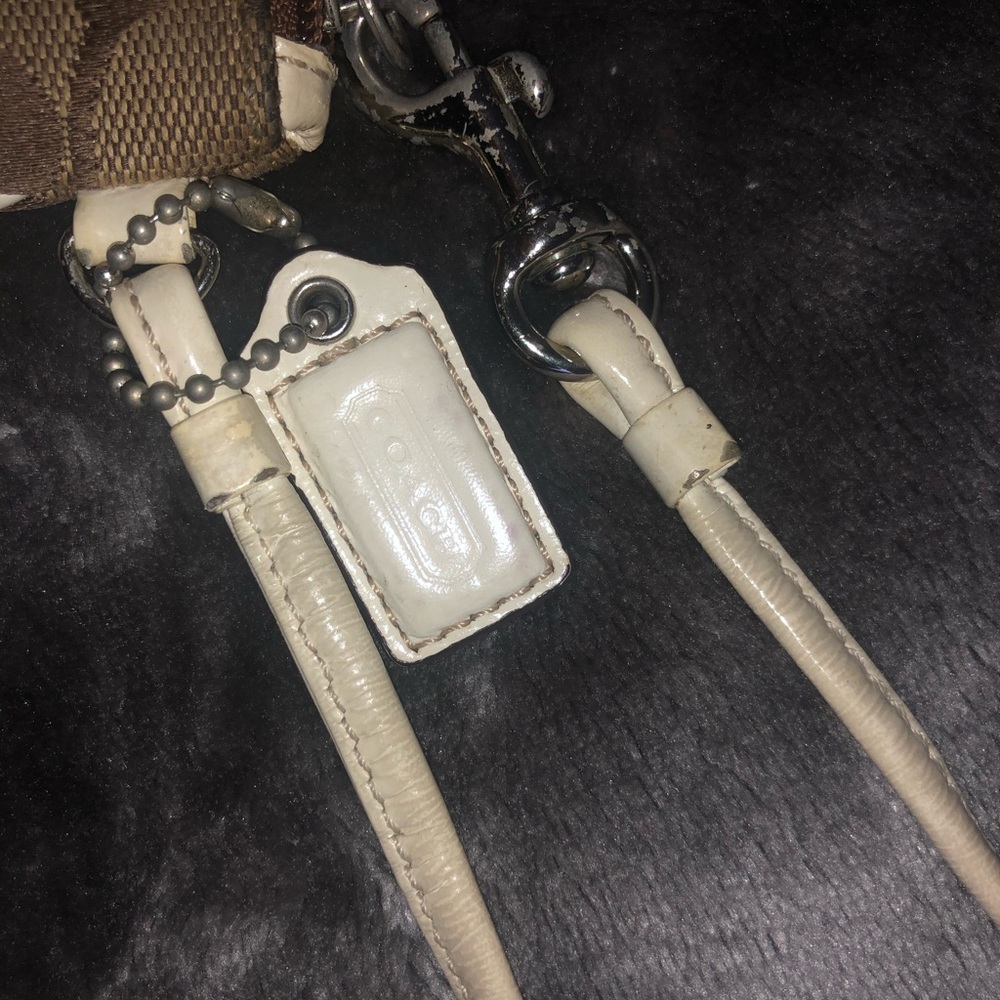 Coach wristlet white & brown - Picture 2 of 5